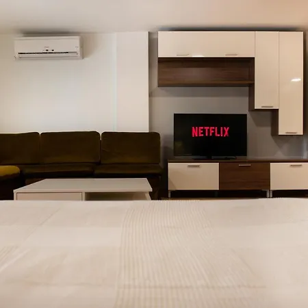Apartment Chic *